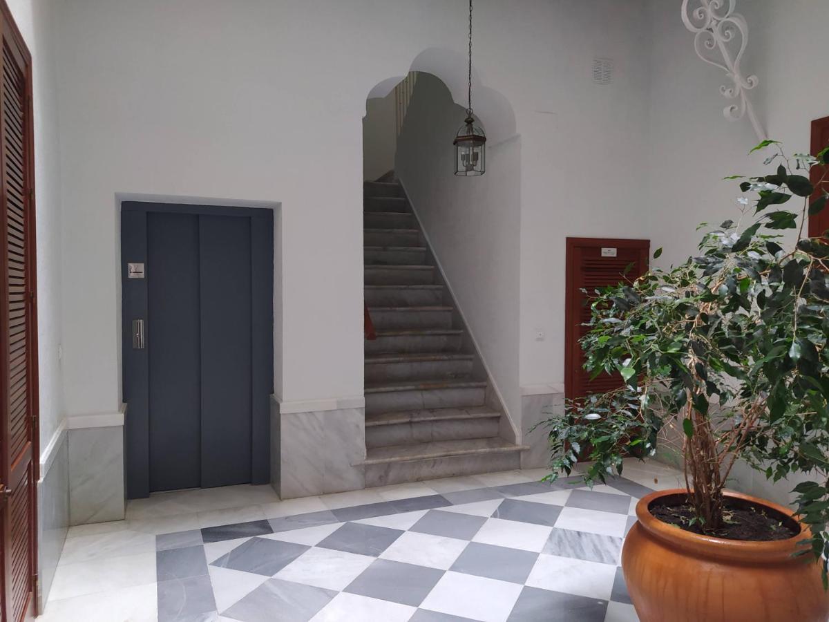 Apartamentos Mina4 Tipo I Кадис Екстериор снимка